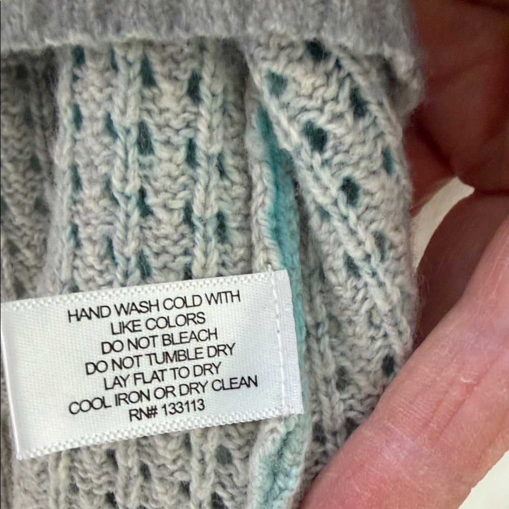 Lisa Todd Gray and Teal Crewneck Sweater - Picture 4 of 5